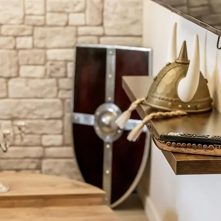 La Citadelle - T2 Medieval Pres De La Gare شقة شوليه