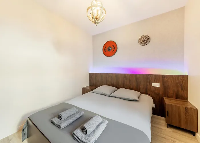 La Citadelle - T2 Medieval Pres De La Gare Apartment